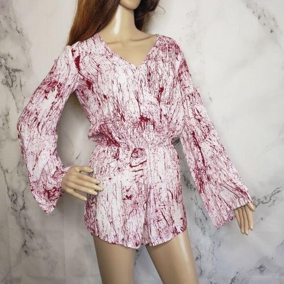 Betro Simone Womens Red & White Long Sleeve shorts Romper size XS walking dead - Picture 2 of 8